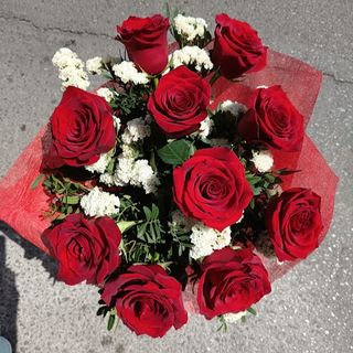 Ramo de 9 rosas rojas