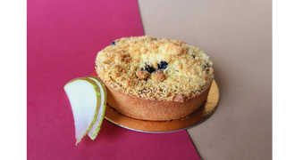 Tartaletka zapiekana gruszka z czarną porzeczką