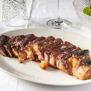 Entrecot de carne roja a la parrilla