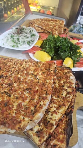 Lahmacun (Pizza turceasca)