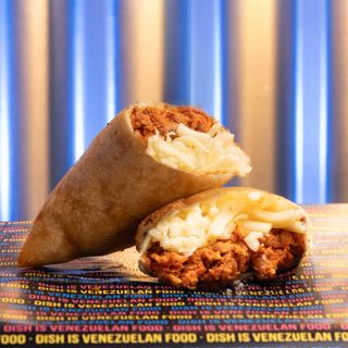 Empanada de Chorizo y Queso