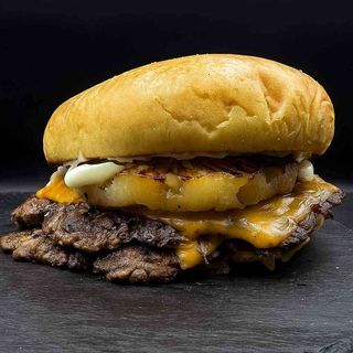 Chilli Hawai Smashed Burger