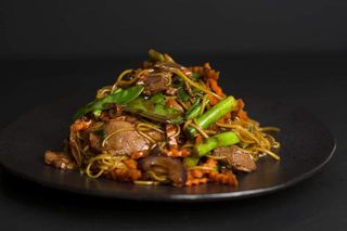 Makaron z piersią z kaczki