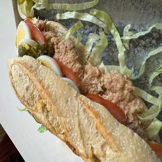 Spicy Tuna baguette
