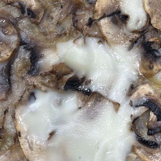 1/4 Teglia funghi e 4 formaggi
