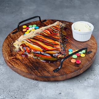 Slatke palačinke sa belim eurokremom