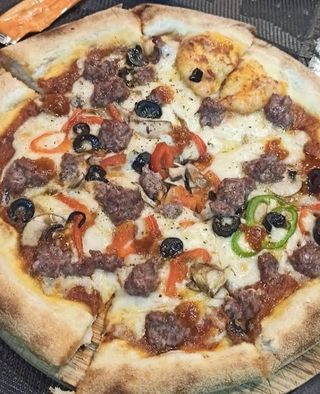 Pizza Bolognaise