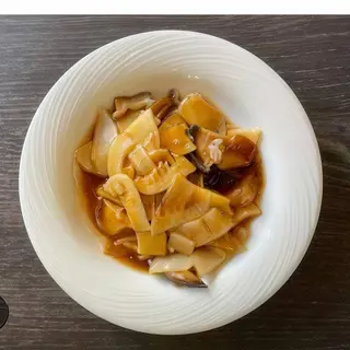 90 Funghi e bambù saltato