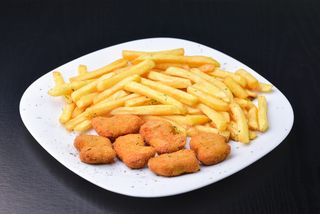 Pileći medaljoni sa pomfritom XL