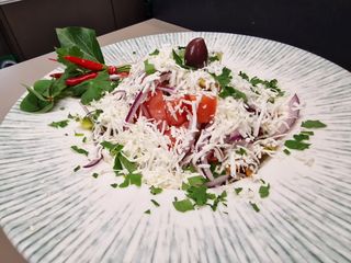 Шопска салата (400г)