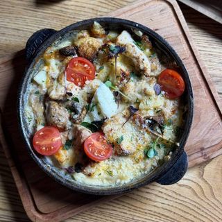 Пательня з куркою та овочами (340г)