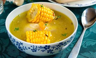 Sopa De Maíz Con Pollo