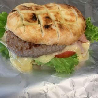 Panino Damon con hamburger