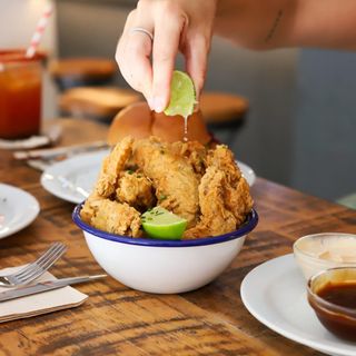 ALITAS DE POLLO NAKED