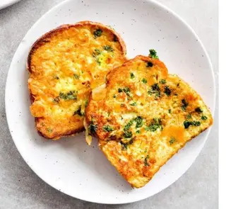 French Toast (Egg on Bread)