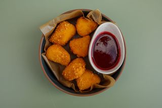 Моцарела фрі з Ягідним соусом (200г)