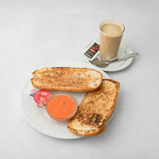 Desayuno De Tostadas Con Tomate