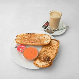 Desayuno De Tostadas Con Tomate