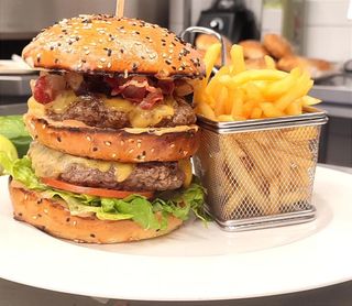 Szamot Burger Wołowy XXL