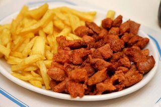 Zorza con patacas fritas