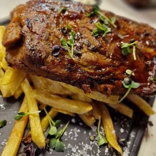 Coaste de Porc BBQ  gatite lent 650gr