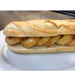 Bocadillo De Calamares A La Romana