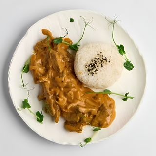 Строганоф с соусом кимчи