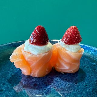 G11 gunkan fragola 2 pz