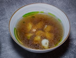 Rosół z kołdunami