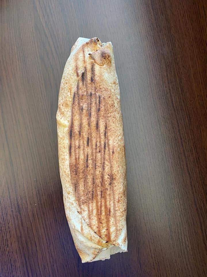 8. Fish rollo Pita - Średni