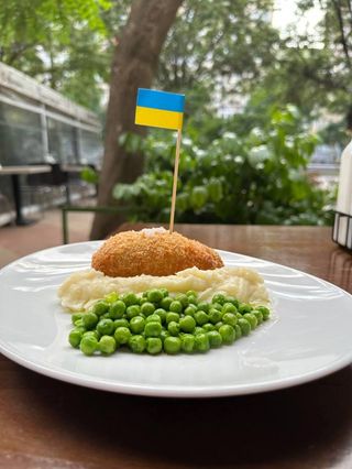 Кюфте по киевски с картофено пюре (170/250г)