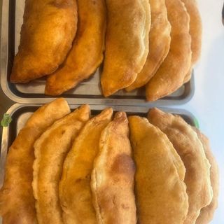 Plăcintă impaturata cu sunca si telemea 