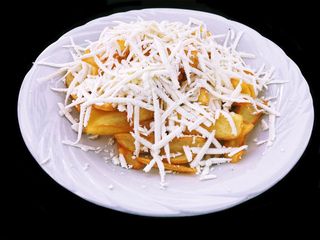 Картофки по селски със сирене (180г)