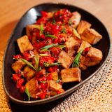 ხრაშუნა ბადრიჯანი სალსათი/Crispy eggplant with salsa