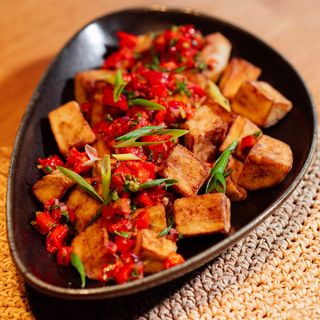 ხრაშუნა ბადრიჯანი სალსათი/Crispy eggplant with salsa