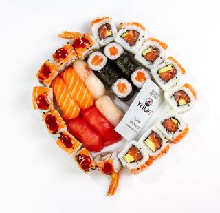 203. Hungrybox 28 pezzi