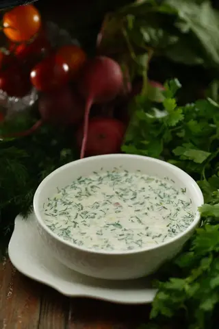 Окрошка с креветкой и кефиром (300г)