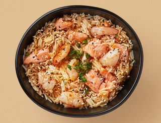 ბრინჯი ორაგლით და კრევეტებით