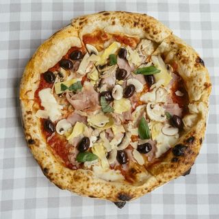 Pizza Quatro Stagioni