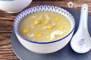 2. Sopa de pollo con maíz