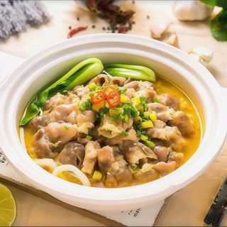 Guiso dorado de ternera 金汤肥牛卷