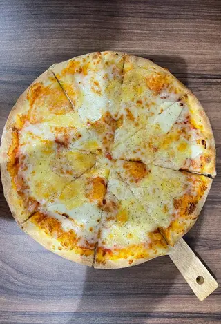 Pizza 4 Fromages