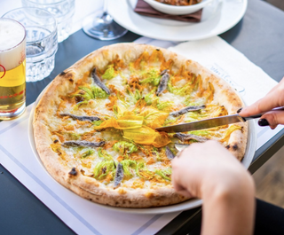 Fiori e alici - impasto napoletano