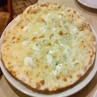 Pizza 4 quesos
