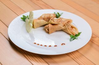 "Цигель"-жаренные спринг роллы с яблоком 