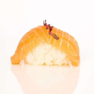Nigiri salmone