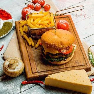 Комбо бургер с говяжей котлетой