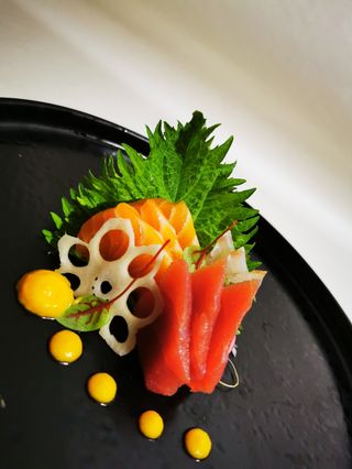 81. Sashimi misto 9 pezzi