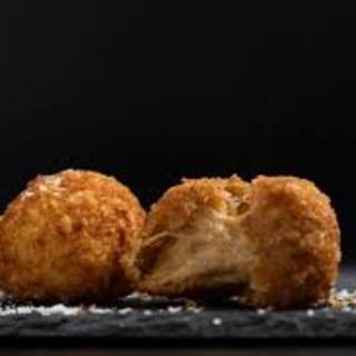 CROQUETA DE RABO DE TORO