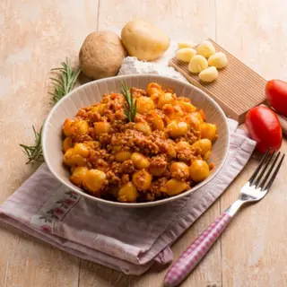Gnocchi di patate al ragù
